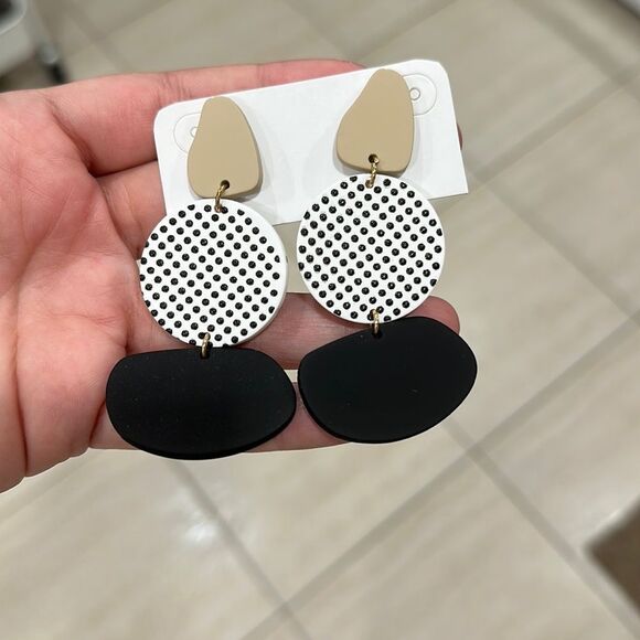 Statement earrings ​ - Picture 2 of 3